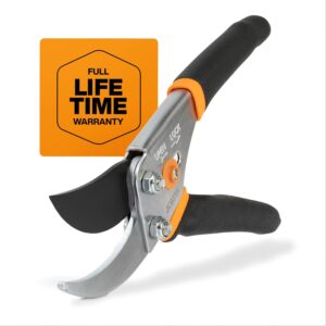 Fiskars Bypass Pruning Shears, 5/8-Inch Cut Capacity Garden Clippers